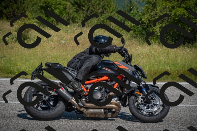 20250622102312-_5001844_am_