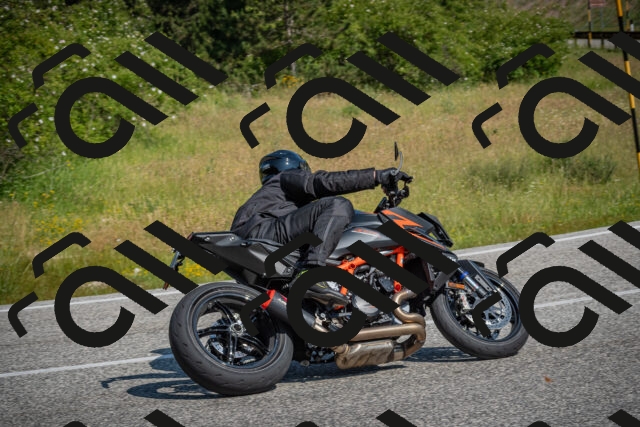 20250622102312-_5001845_am_