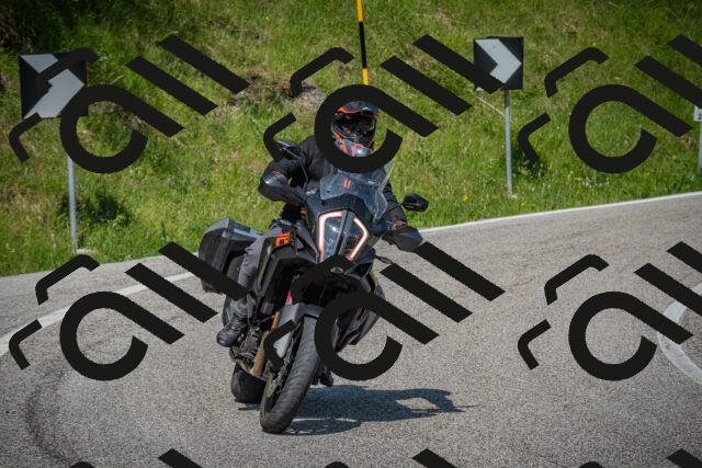 20250622102404-_5001858_am_