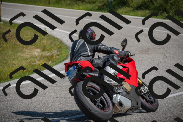 20250622102430-_5001866_am_