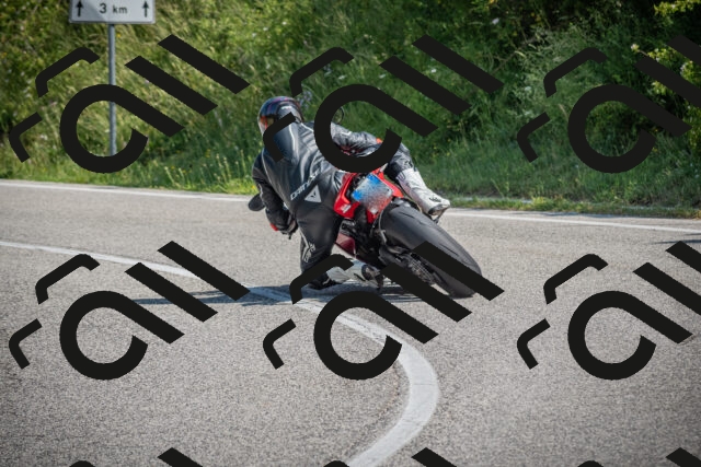 20250622102431-_5001868_am_