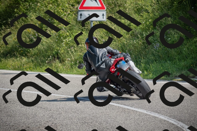 20250622102432-_5001869_am_