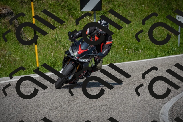 20250622102905-_5001870_am_