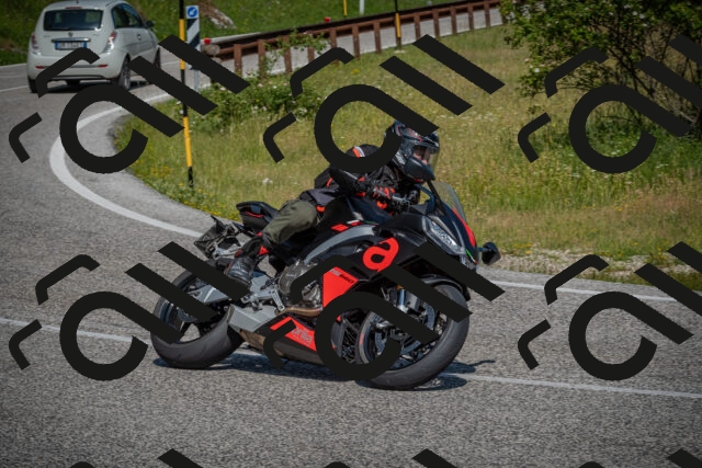 20250622102907-_5001872_am_