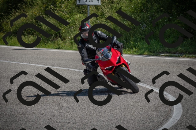 20250622102916-_5001876_am_