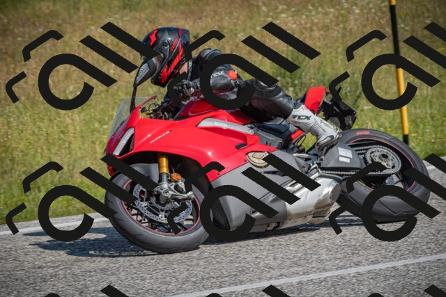 20250622102918-_5001878_am_