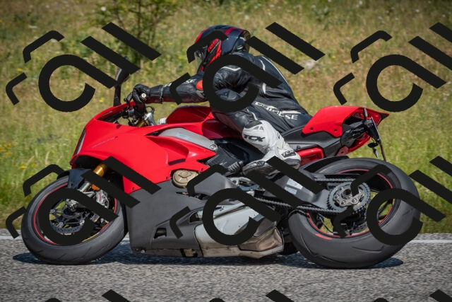 20250622102918-_5001879_am_