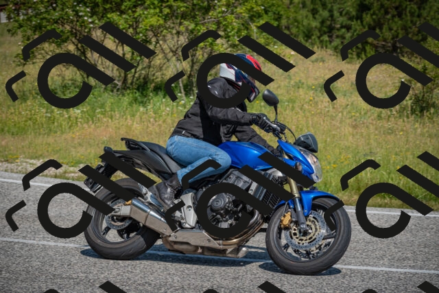 20250622103204-_5001899_am_