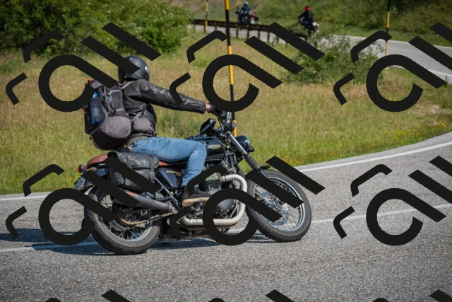 20250622103501-_5001915_am_