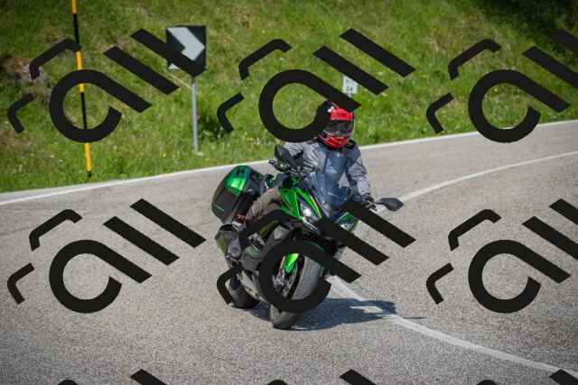 20250622103513-_5001916_am_