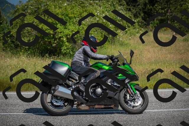 20250622103515-_5001918_am_