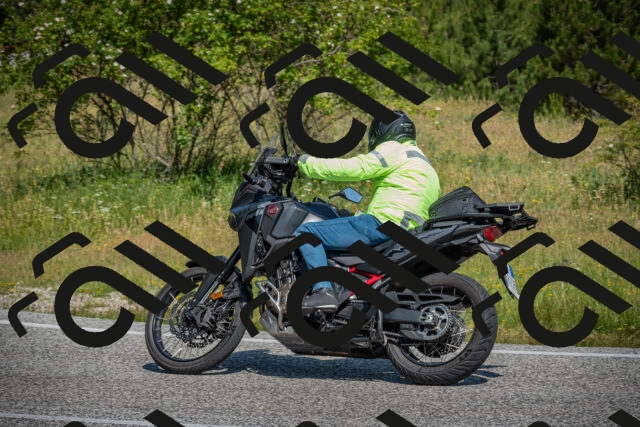 20250622103721-_5001928_am_