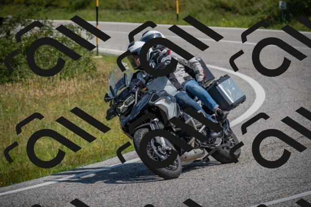 20250622104418-_5001962_am_