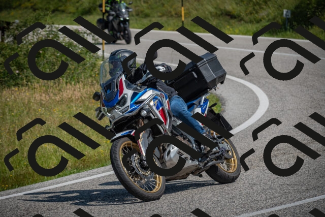 20250622104445-_5001966_am_