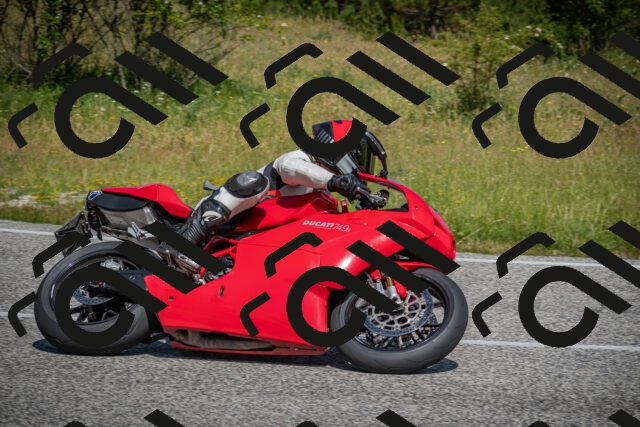 20250622104936-_5001985_am_