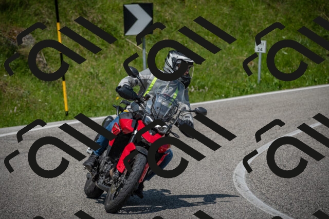 20250622105405-_5001995_am_