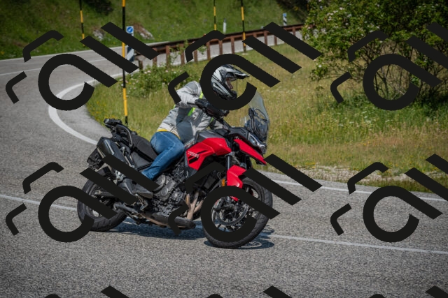 20250622105405-_5001996_am_