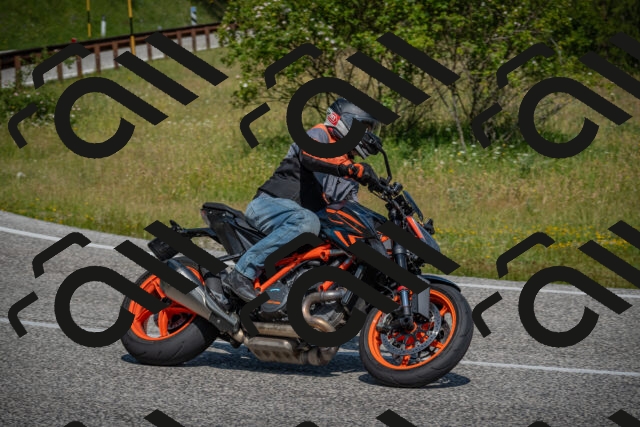 20250622105504-_5002000_am_