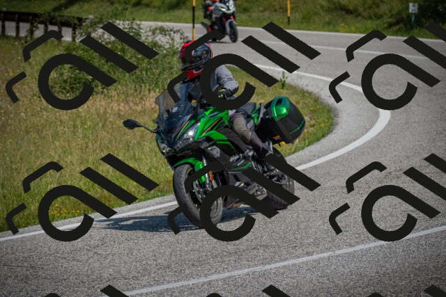 20250622110440-_5002083_am_