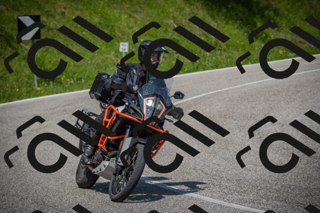 20250622110743-_5002123_am_