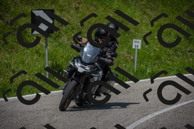 20250622111025-_5002158_am_