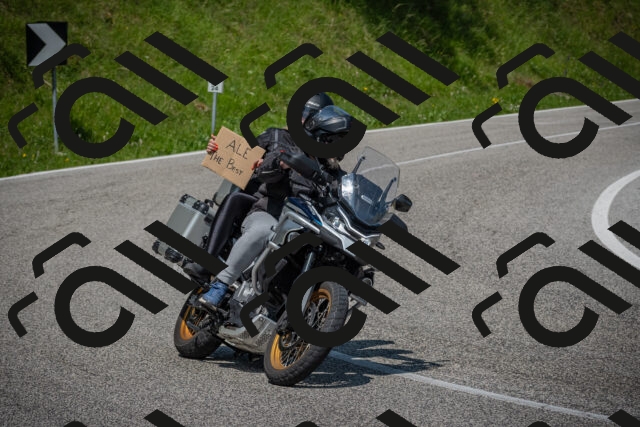 20250622111026-_5002160_am_