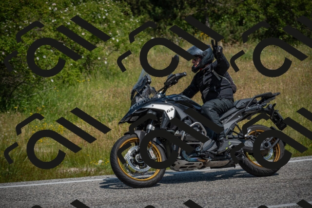 20250622111210-_5002175_am_