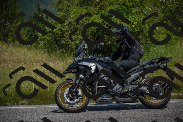 20250622111210-_5002176_am_