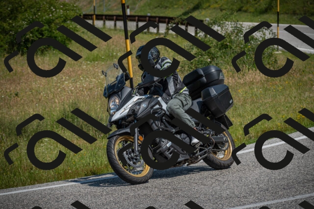 20250622111212-_5002177_am_