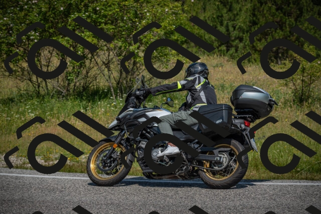 20250622111213-_5002180_am_