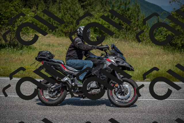 20250622111521-_5002193_am_