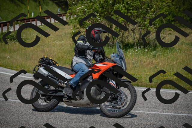 20250622111539-_5002196_am_