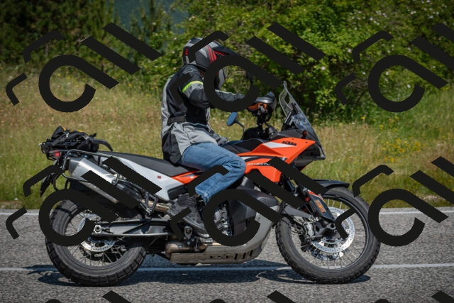 20250622111539-_5002197_am_