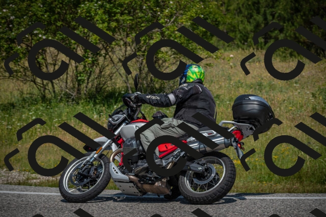 20250622111624-_5002202_am_