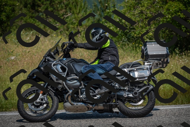 20250622111942-_5002230_am_