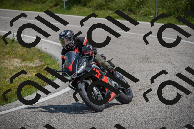 20250622112606-_5002248_am_