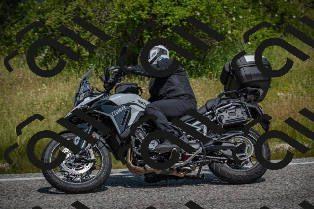 20250622113037-_5002281_am_