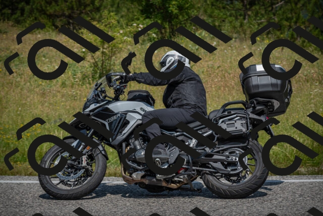 20250622113037-_5002282_am_