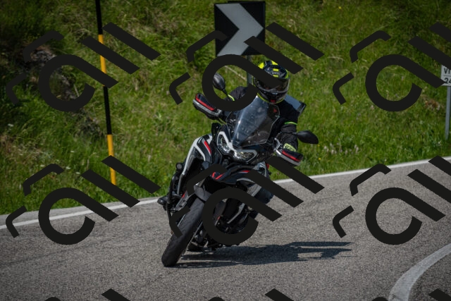 20250622114137-_5002321_am_