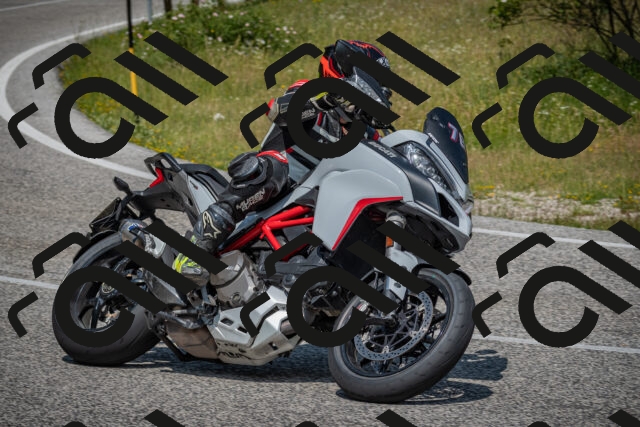 20250622114326-_5002337_am_