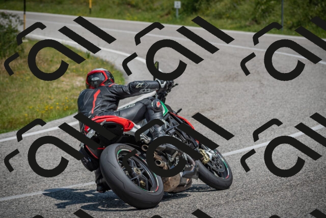 20250622114328-_5002341_am_