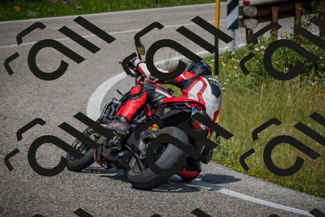 20250622114534-_5002354_am_