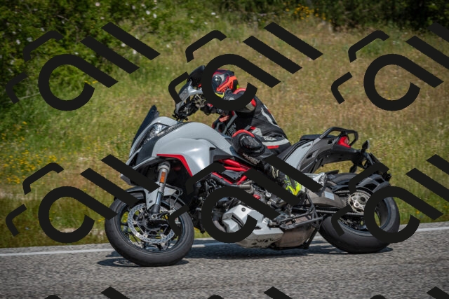 20250622114545-_5002365_am_