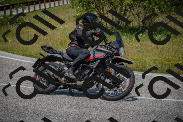 20250622114717-_5002380_am_