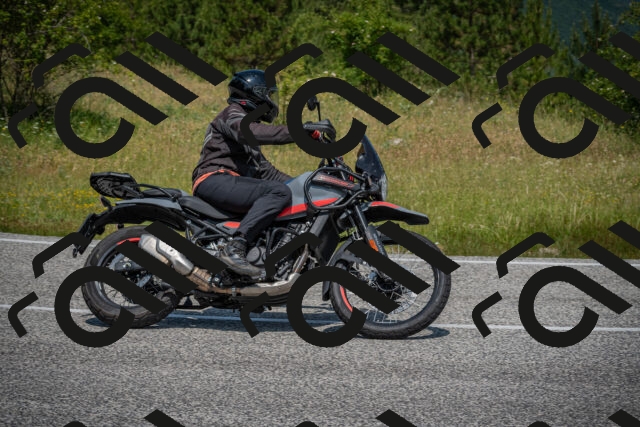 20250622114717-_5002381_am_