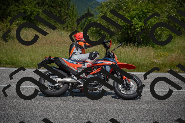 20250622114833-_5002404_am_