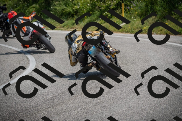 20250622114835-_5002408_am_