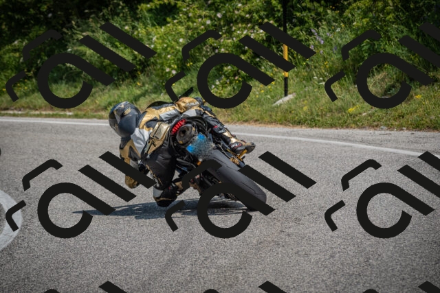 20250622114835-_5002409_am_