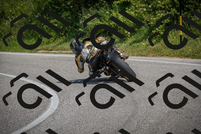 20250622114835-_5002410_am_