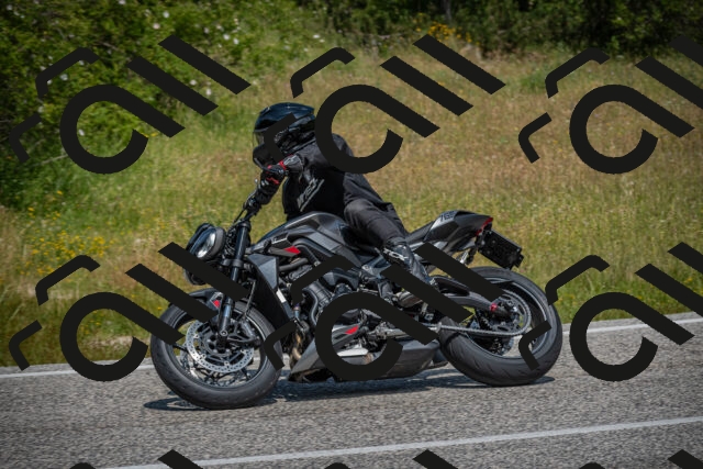 20250622115445-_5002455_am_